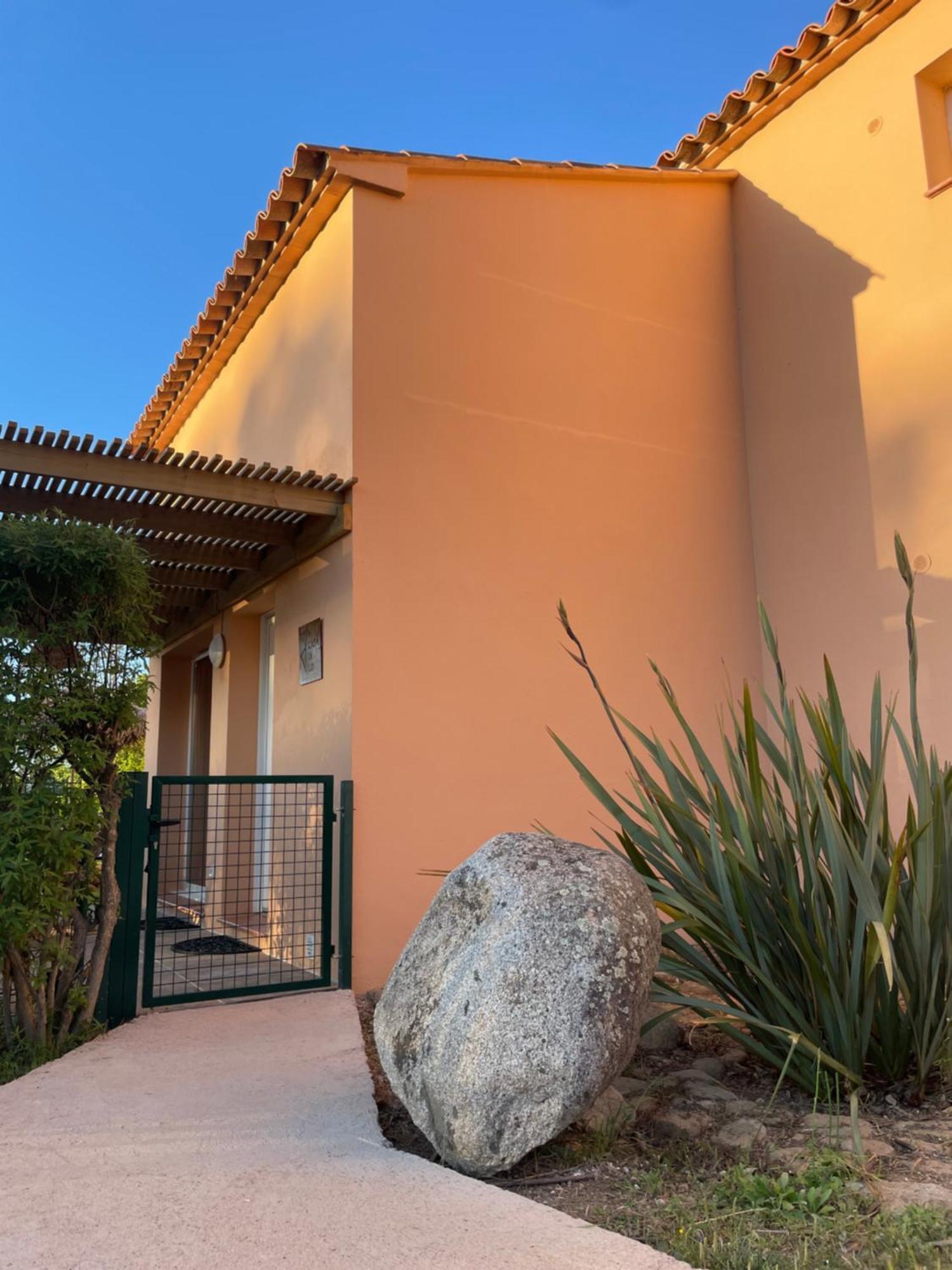 A Casa Di Lo Villa Lecci Exteriör bild